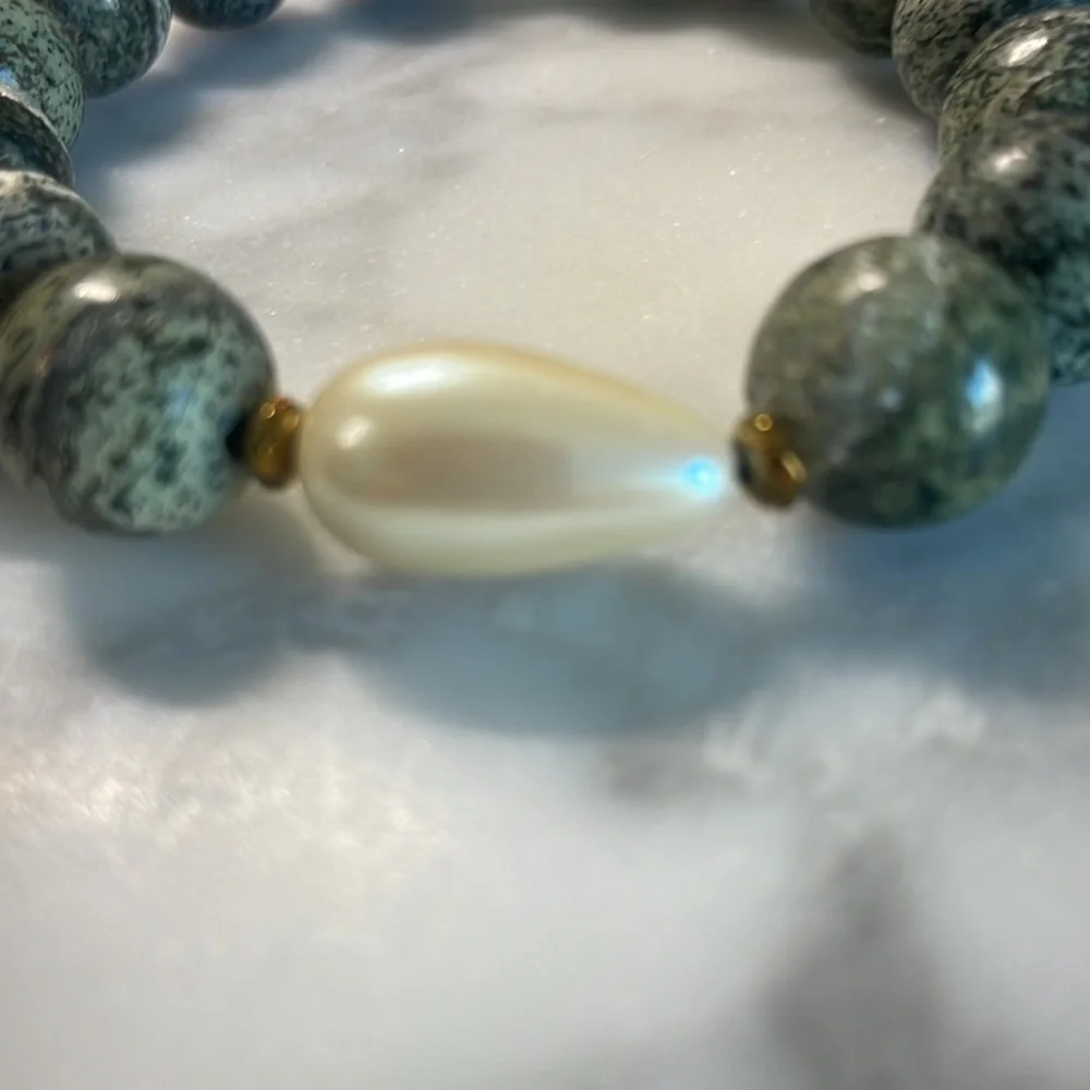 Green zebra Jasper & Mother of pearl bracelet